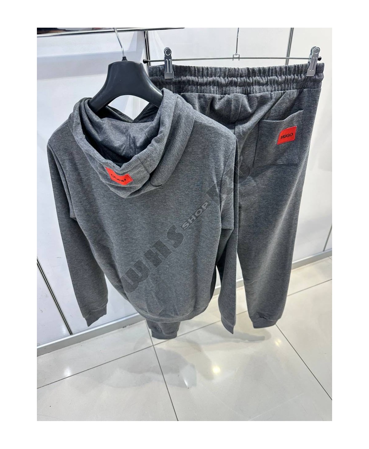 Спортивный мужской костюм HUGO BOSS серый
